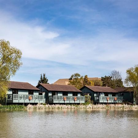 The Vale Golf & Country Club Villa Bishampton Eksteriør billede