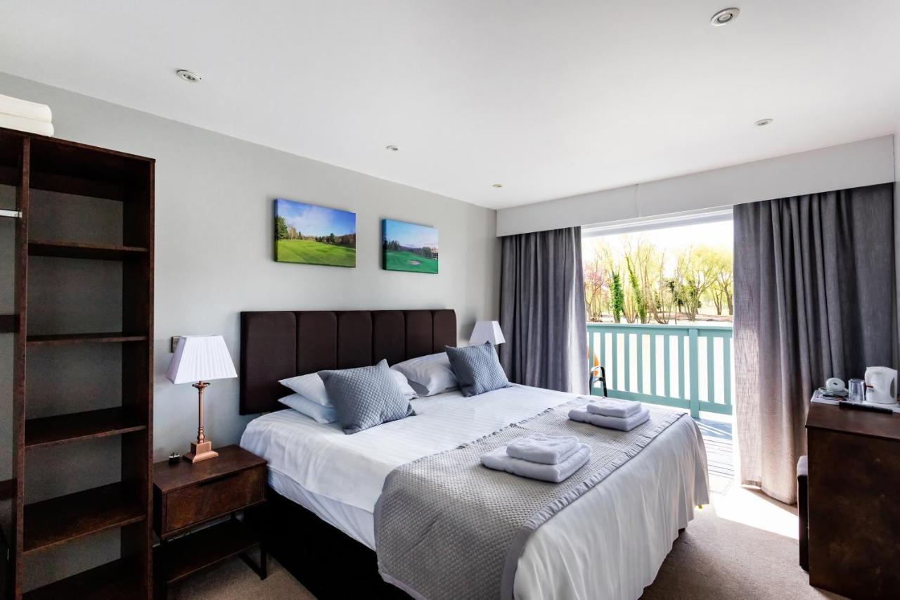 The Vale Golf & Country Club Villa Bishampton Eksteriør billede