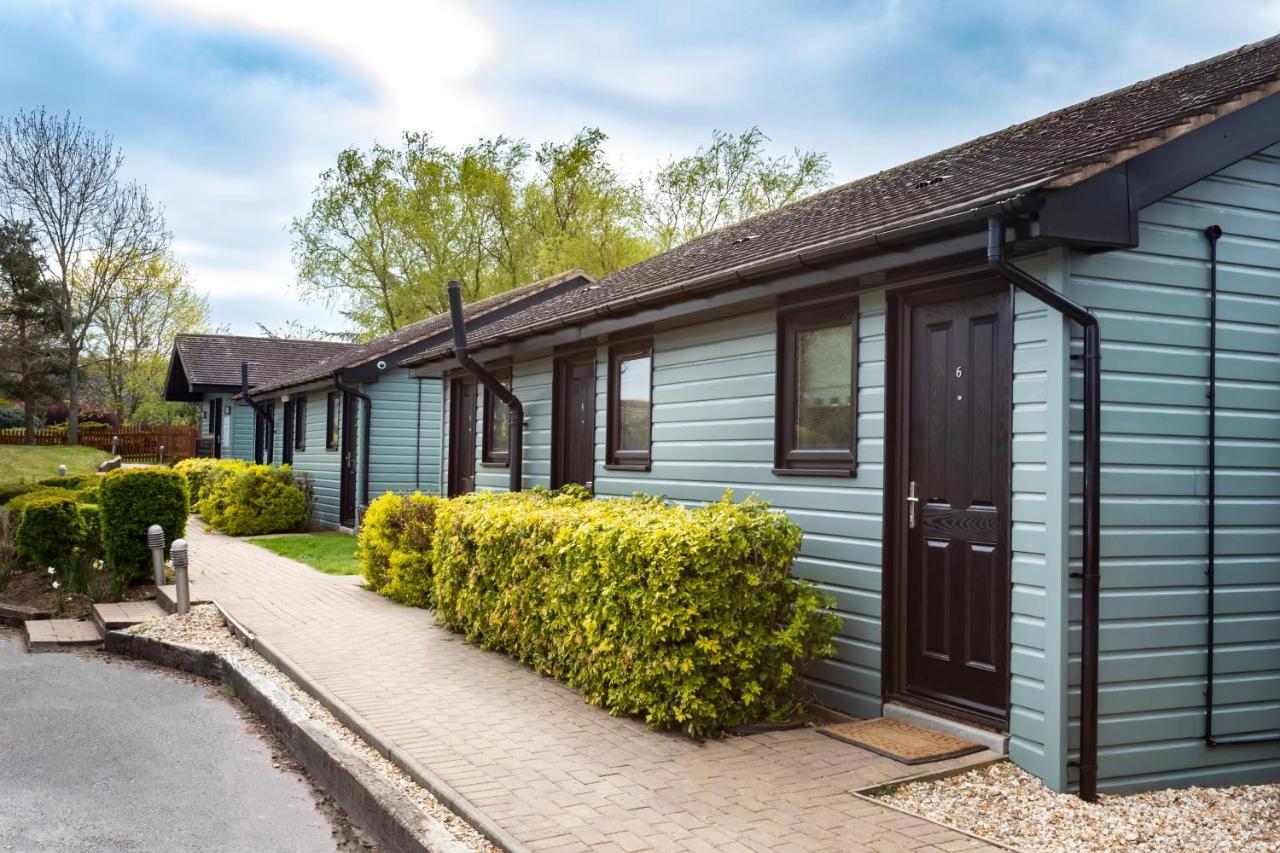 The Vale Golf & Country Club Villa Bishampton Eksteriør billede
