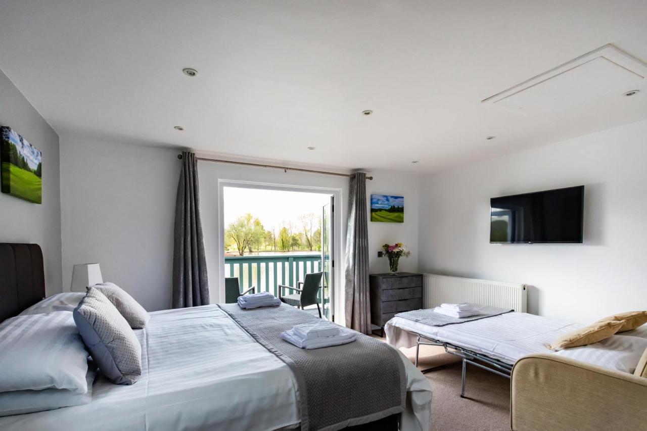 The Vale Golf & Country Club Villa Bishampton Eksteriør billede