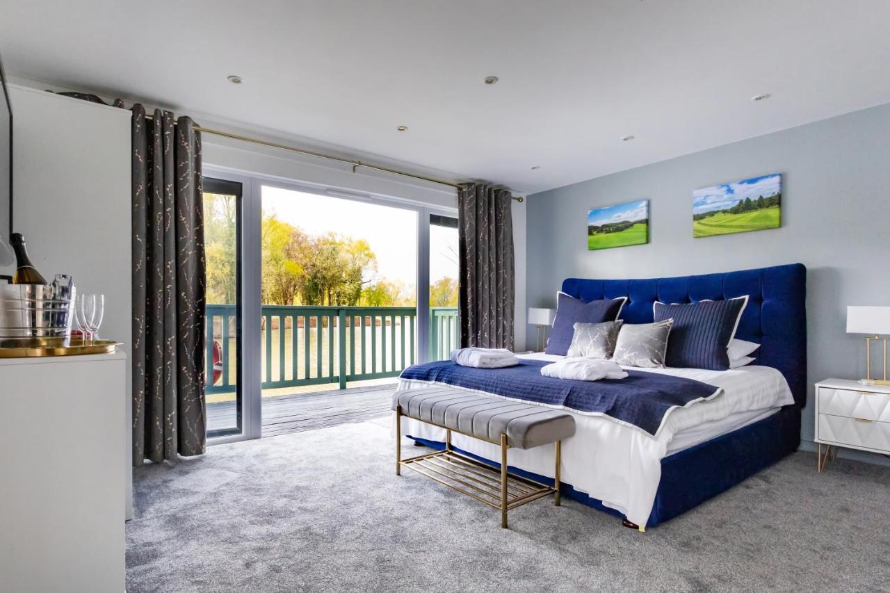 The Vale Golf & Country Club Villa Bishampton Eksteriør billede