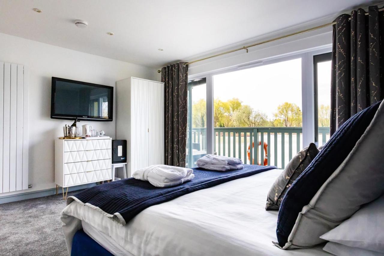 The Vale Golf & Country Club Villa Bishampton Eksteriør billede